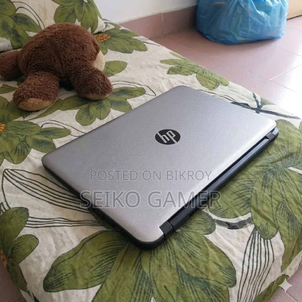 HP Laptop 12GB Intel Core i5 1TB SSD