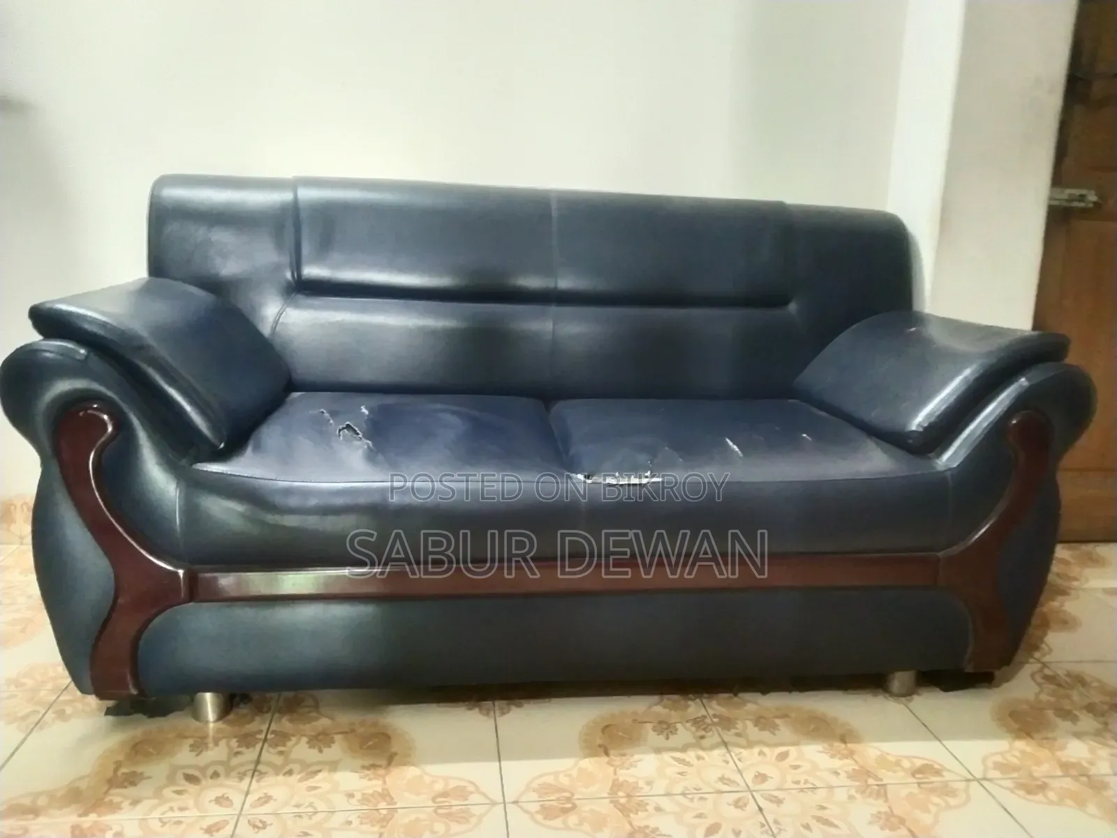 2 Seat Comfortable Official Sofa