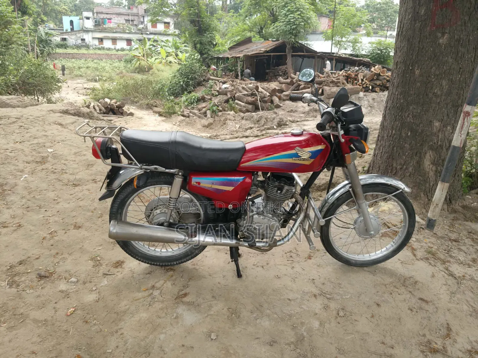 হোন্ডা সিটি ২০০৮ লাল