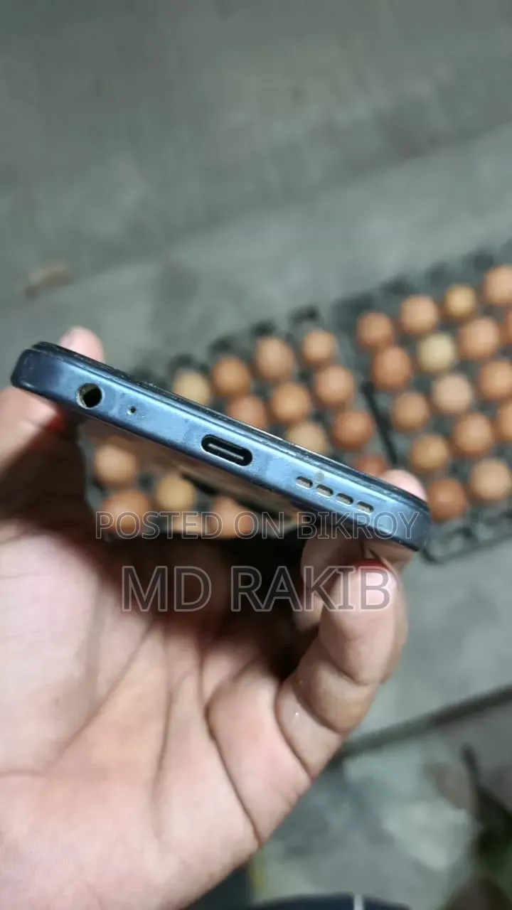 Infinix Hot 50i 128 GB Black