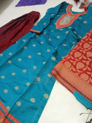 সালোয়ার কামিজ