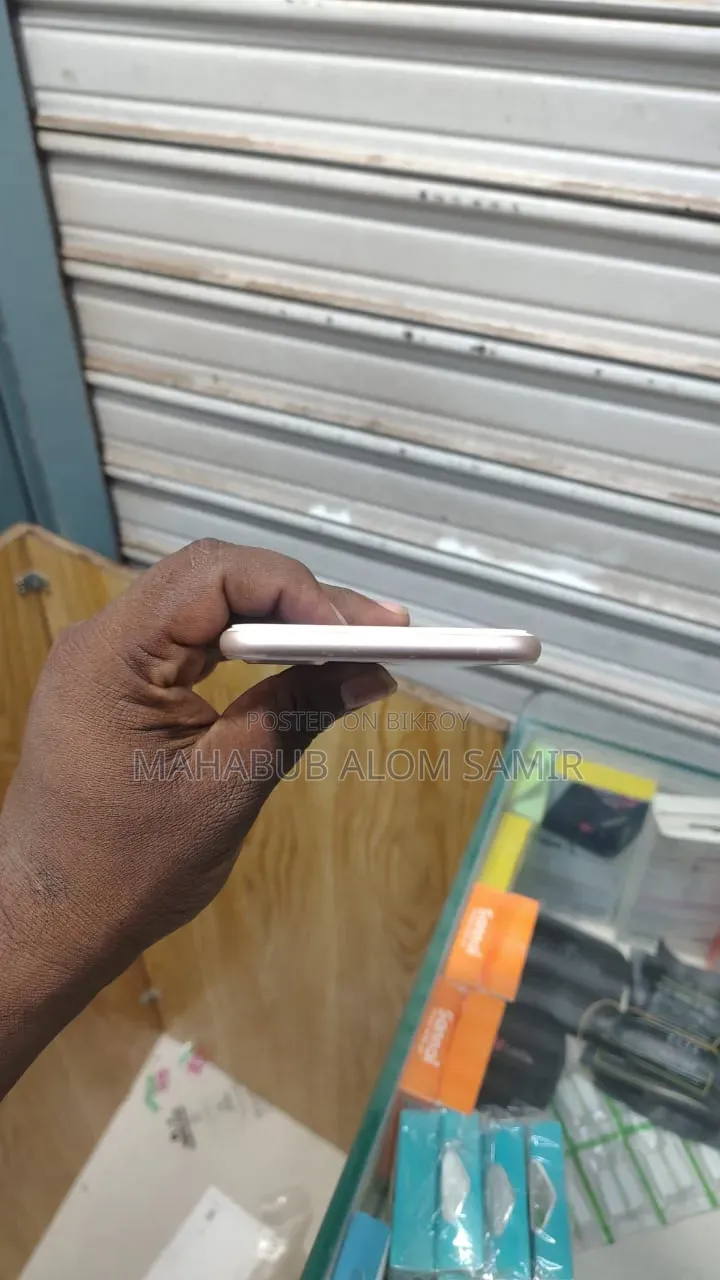 Apple iPhone 8 Plus 64 GB Gold