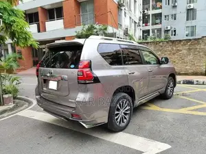 টয়োটা ল্যান্ড ক্রুজার প্রাডো ২.৭ ২০১৮ বাদামী