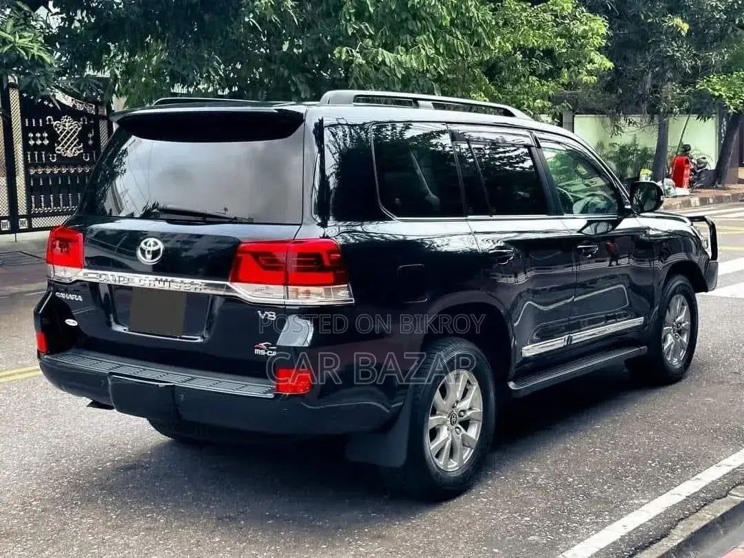 Toyota Land Cruiser 4.5 V8 VXR 2018 Black