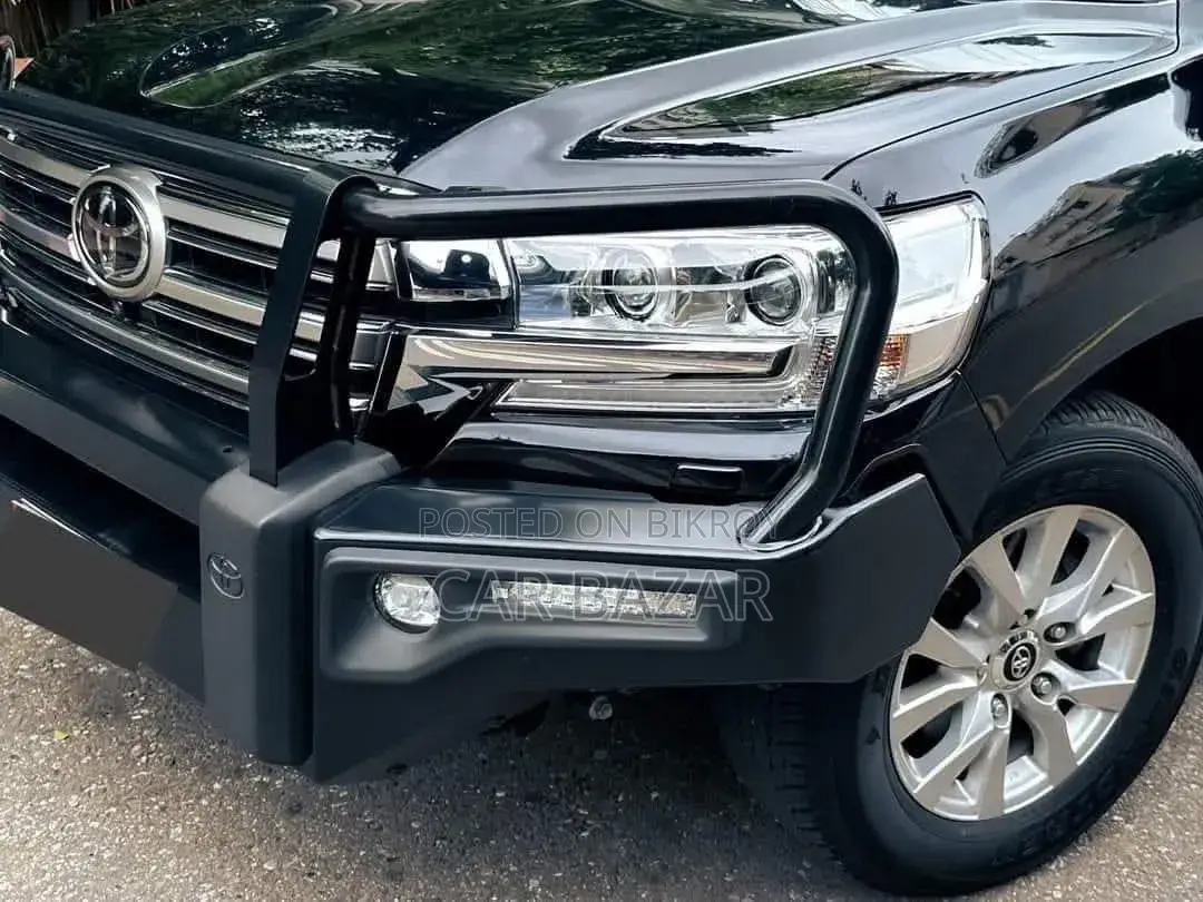 Toyota Land Cruiser 4.5 V8 VXR 2018 Black