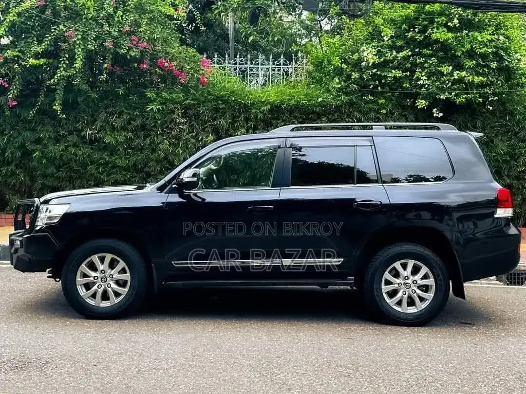 Toyota Land Cruiser 4.5 V8 VXR 2018 Black