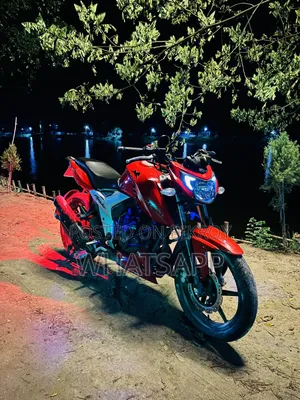 TVS Apache 160 4V 2020 Red