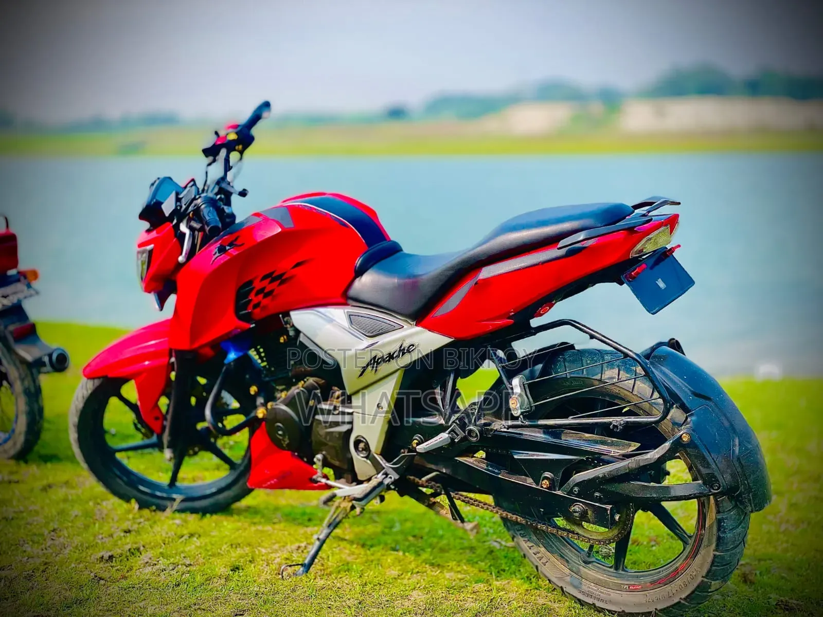 TVS Apache 160 4V 2020 Red
