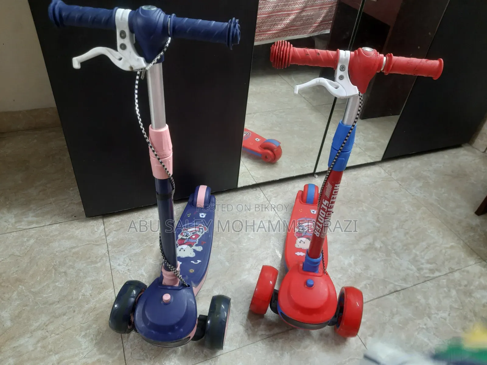 ২টি বাচ্চাদের ৩ চাকার স্কুটার