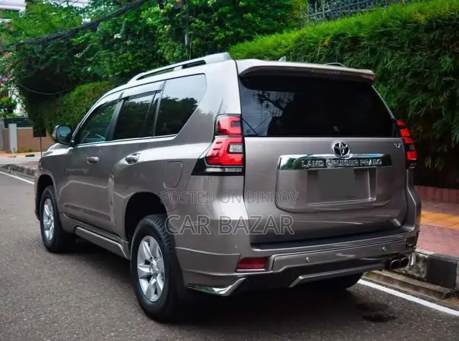 Toyota Land Cruiser Prado 2.7 2021 Gray