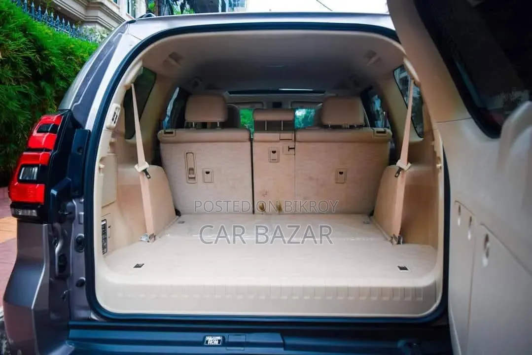 Toyota Land Cruiser Prado 2.7 2021 Gray