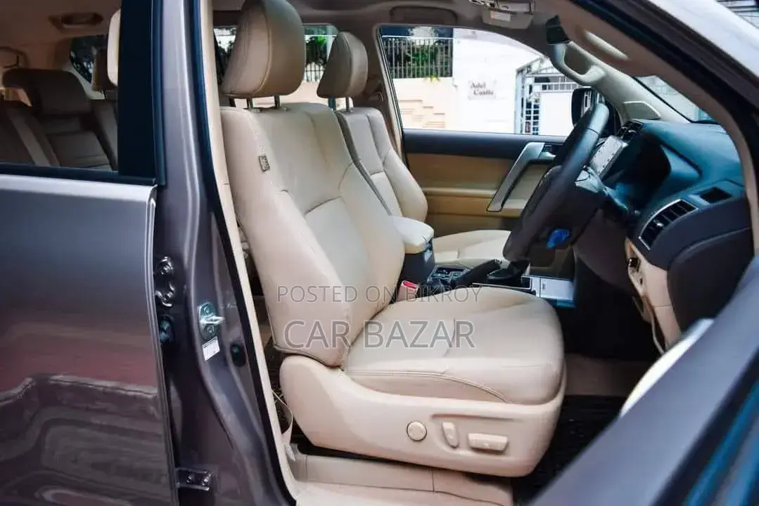 Toyota Land Cruiser Prado 2.7 2021 Gray