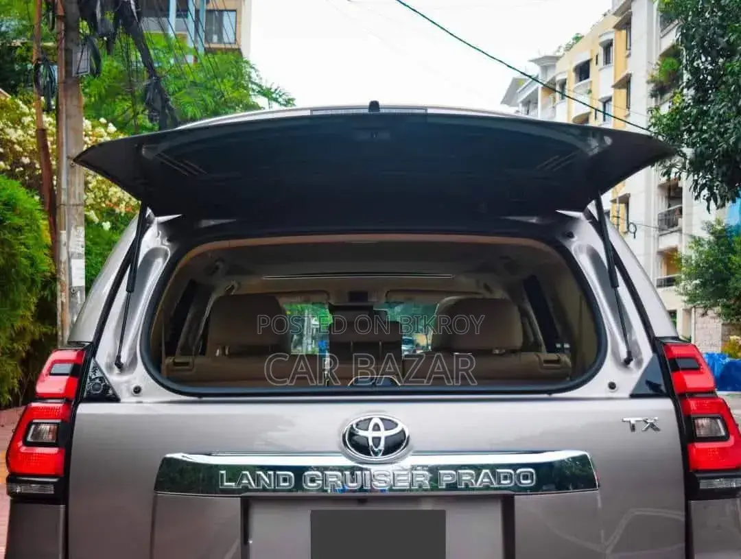Toyota Land Cruiser Prado 2.7 2021 Gray