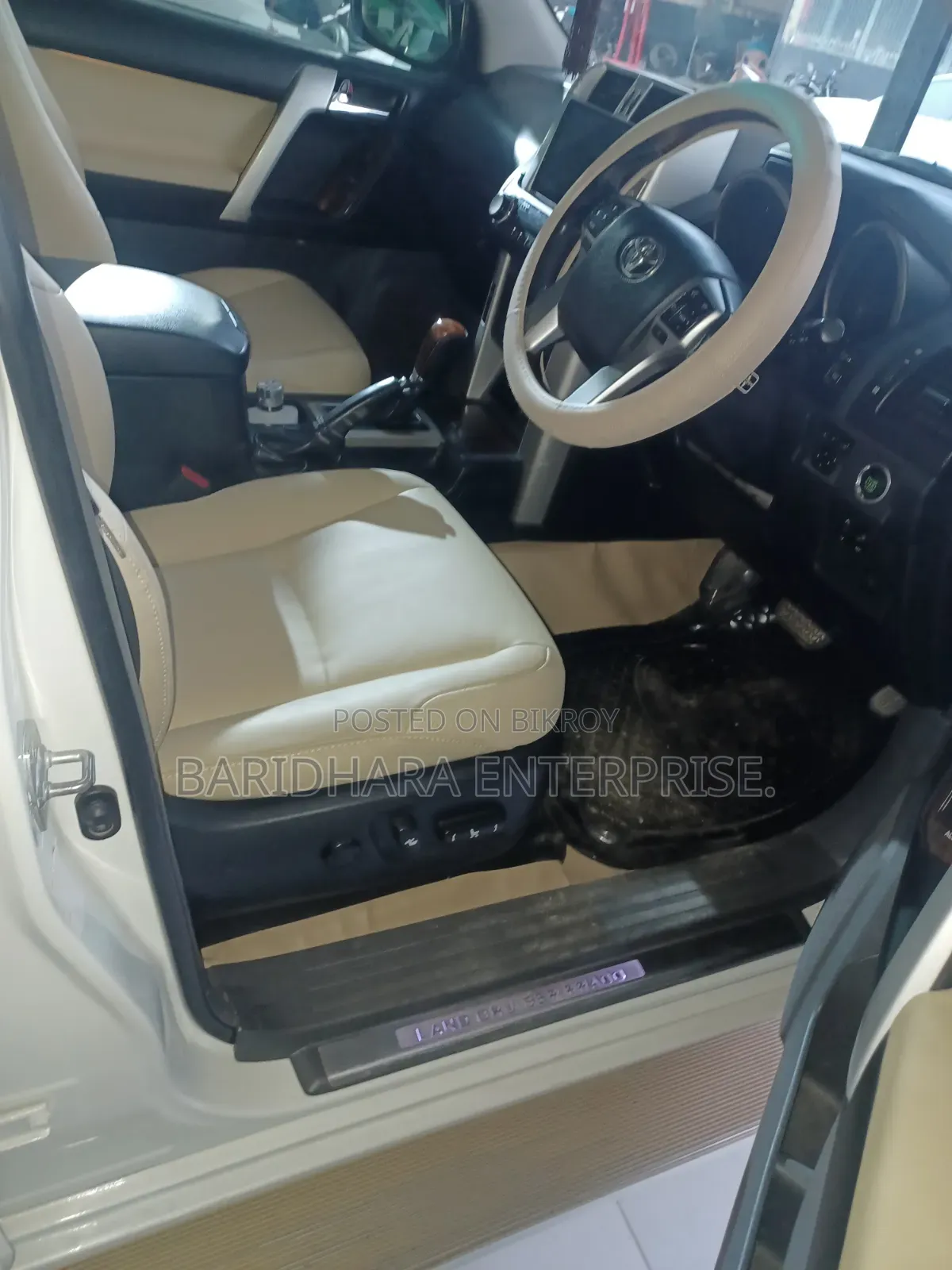 Toyota Corolla 2012 White