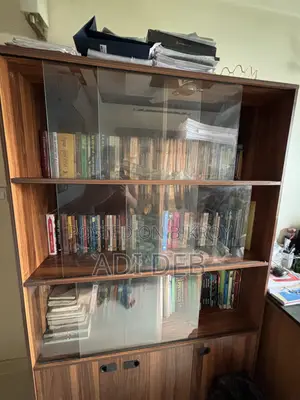 Like-New Bookshelf