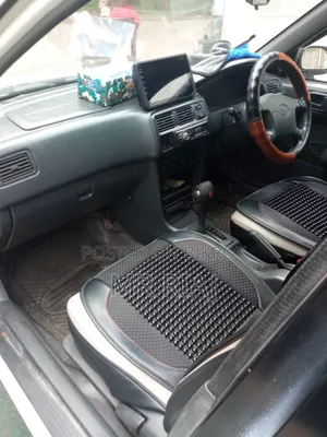 Toyota Corolla 1998 White