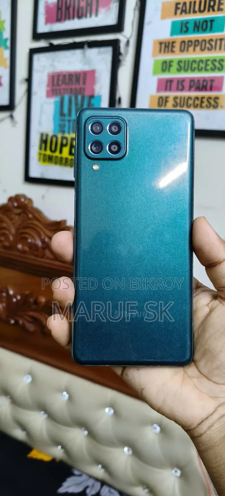 Samsung Galaxy M62 128 GB Green