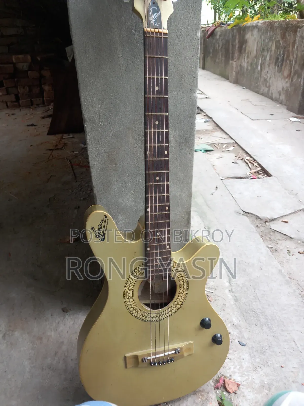 Second-hand Lead Guitar