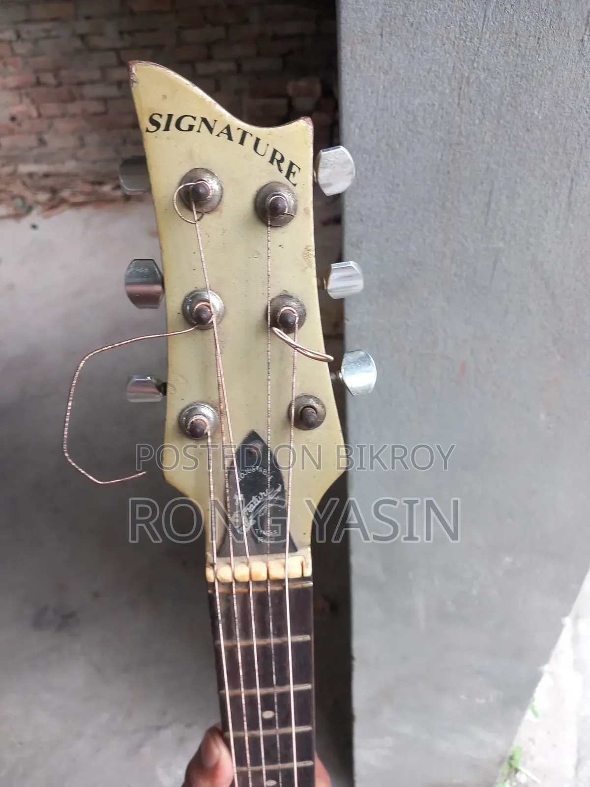 Second-hand Lead Guitar