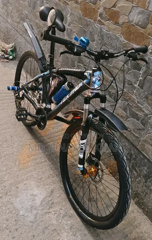 Tektro Cycle 26" Aluminum Hydraulic 11-Speed Bike - Fully Functional