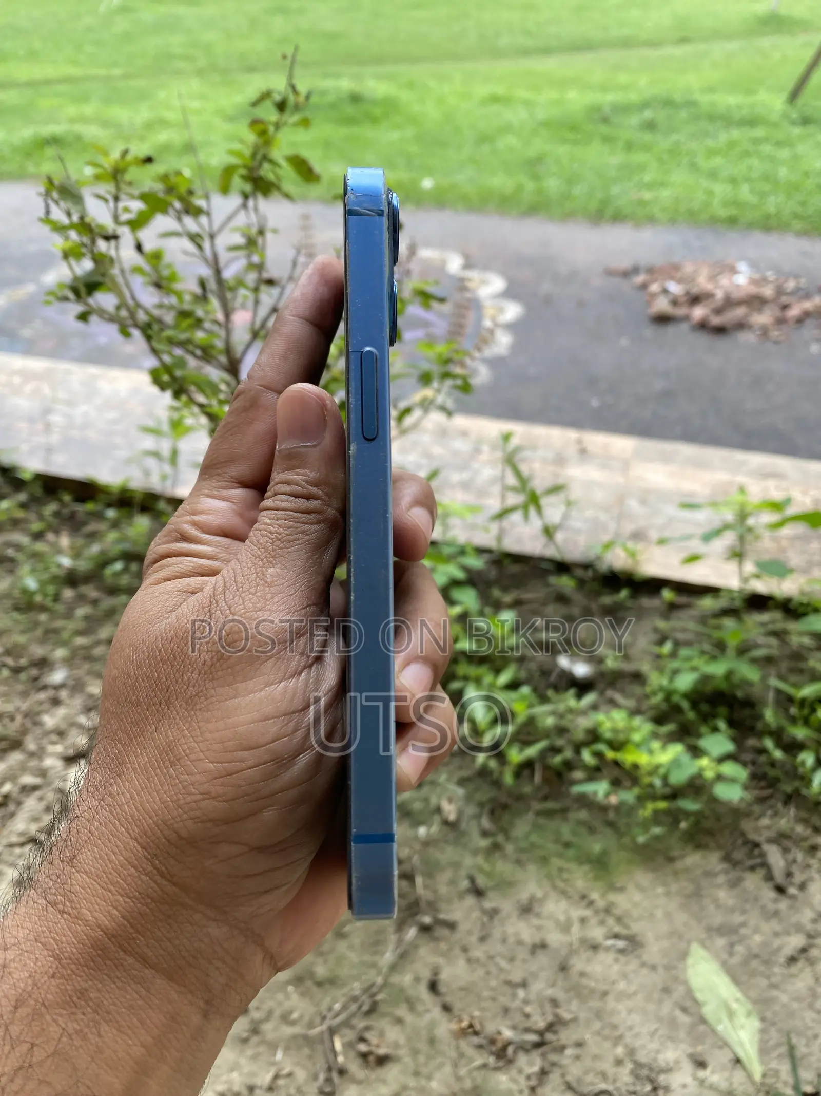 New Apple iPhone 13 128 GB Blue