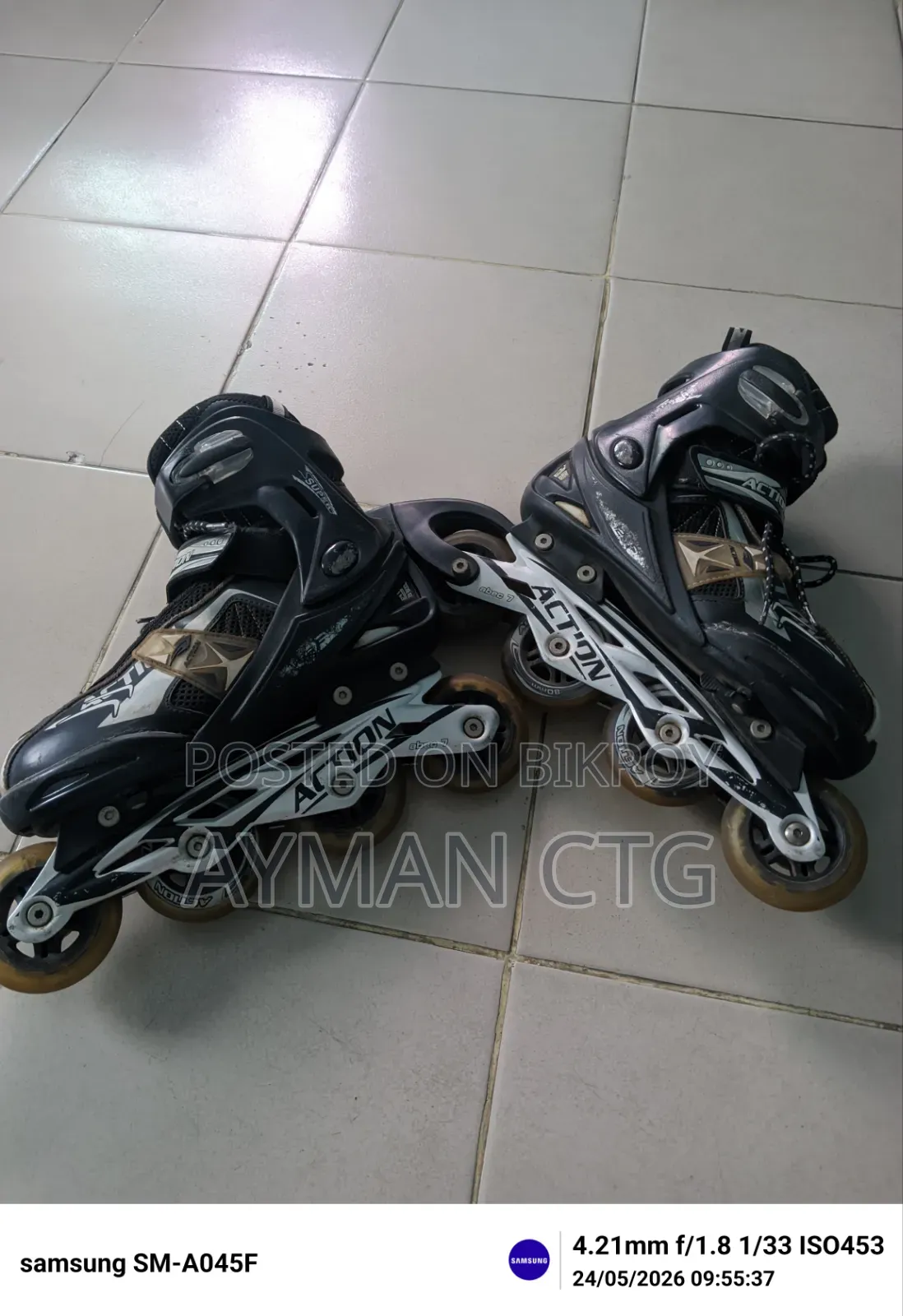 Skating Shoes (Action)