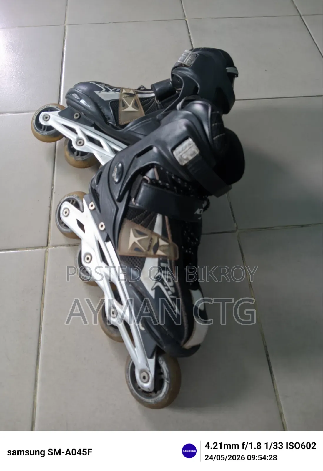 Skating Shoes (Action)