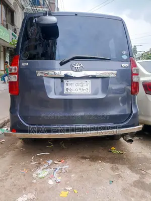Toyota Noah 2010 Gray