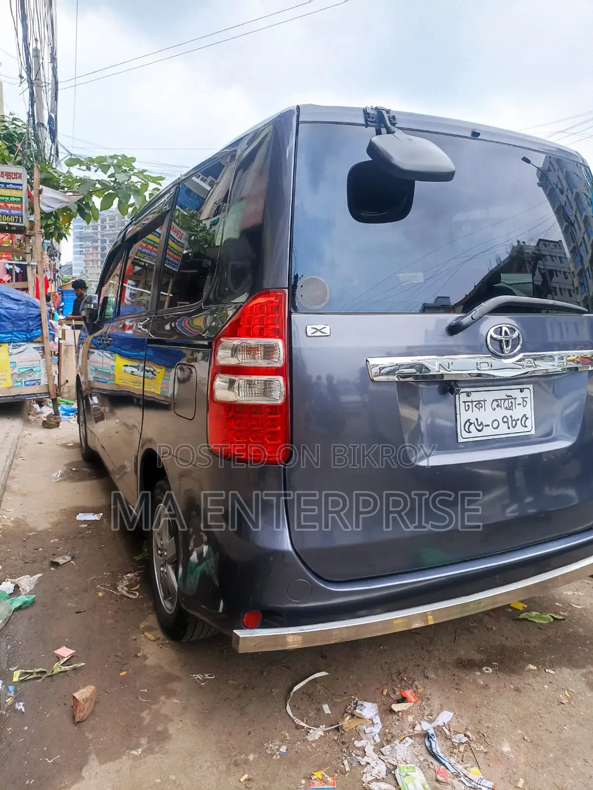 Toyota Noah 2010 Gray