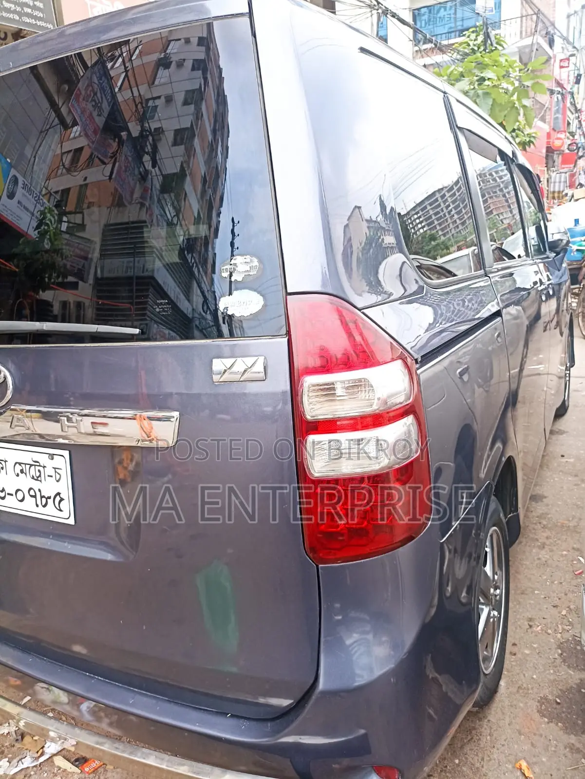 Toyota Noah 2010 Gray