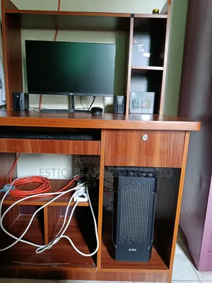 Desktop Computer 8GB AMD Ryzen 5 SSD 256GB