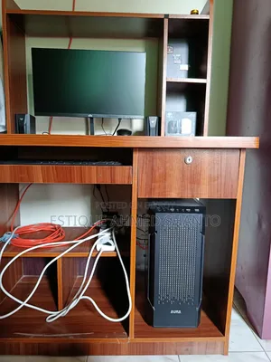 Desktop Computer 8GB AMD Ryzen 5 SSD 256GB