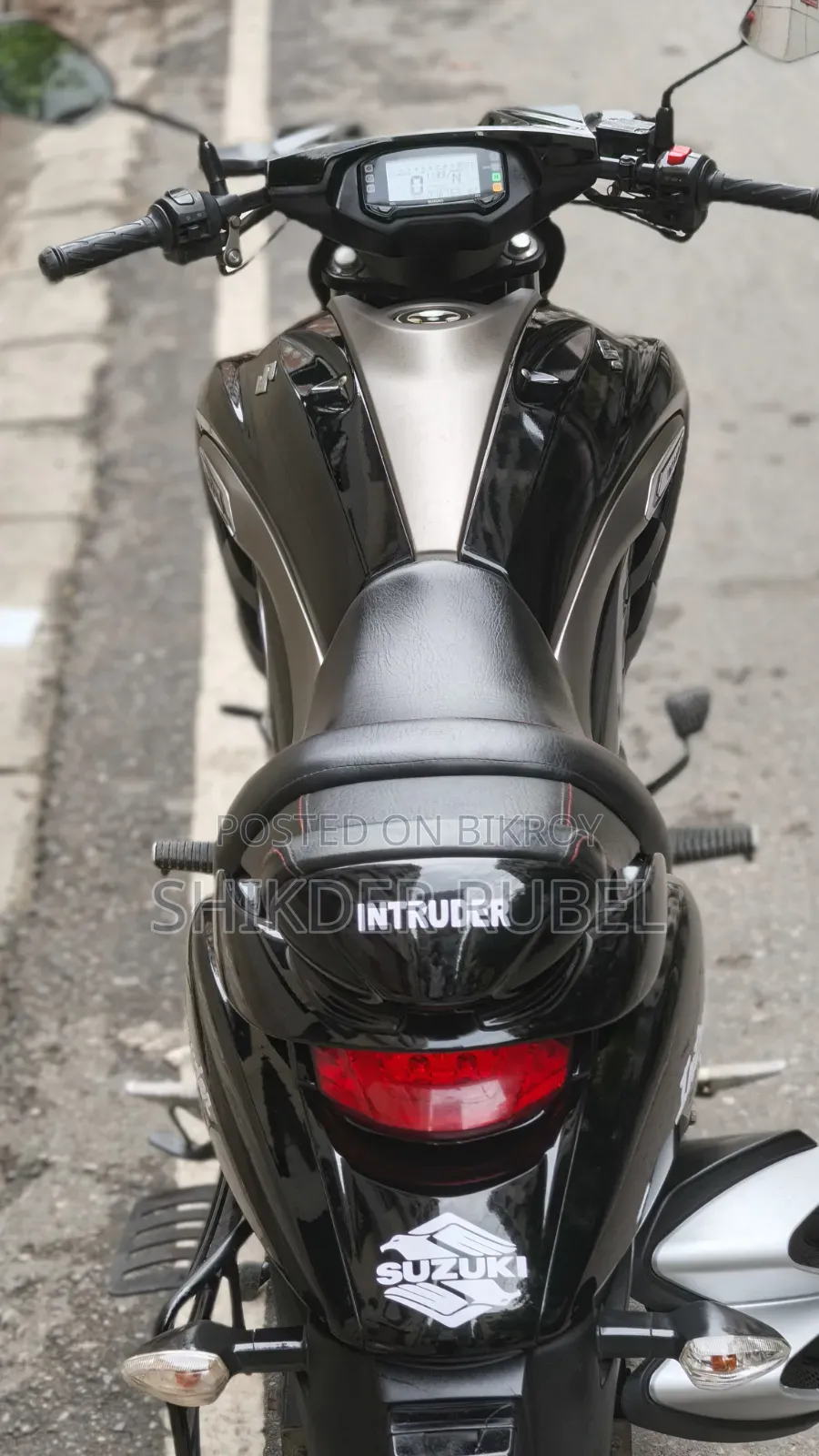 Suzuki Intruder 2021 Black
