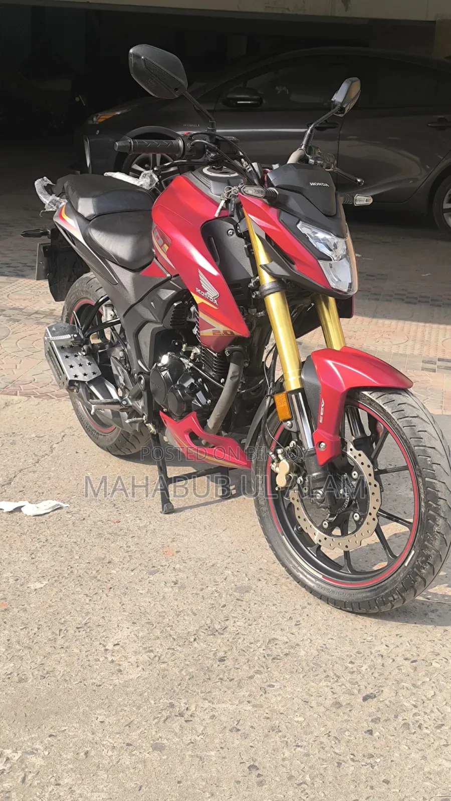 Honda Hornet 2024 Red