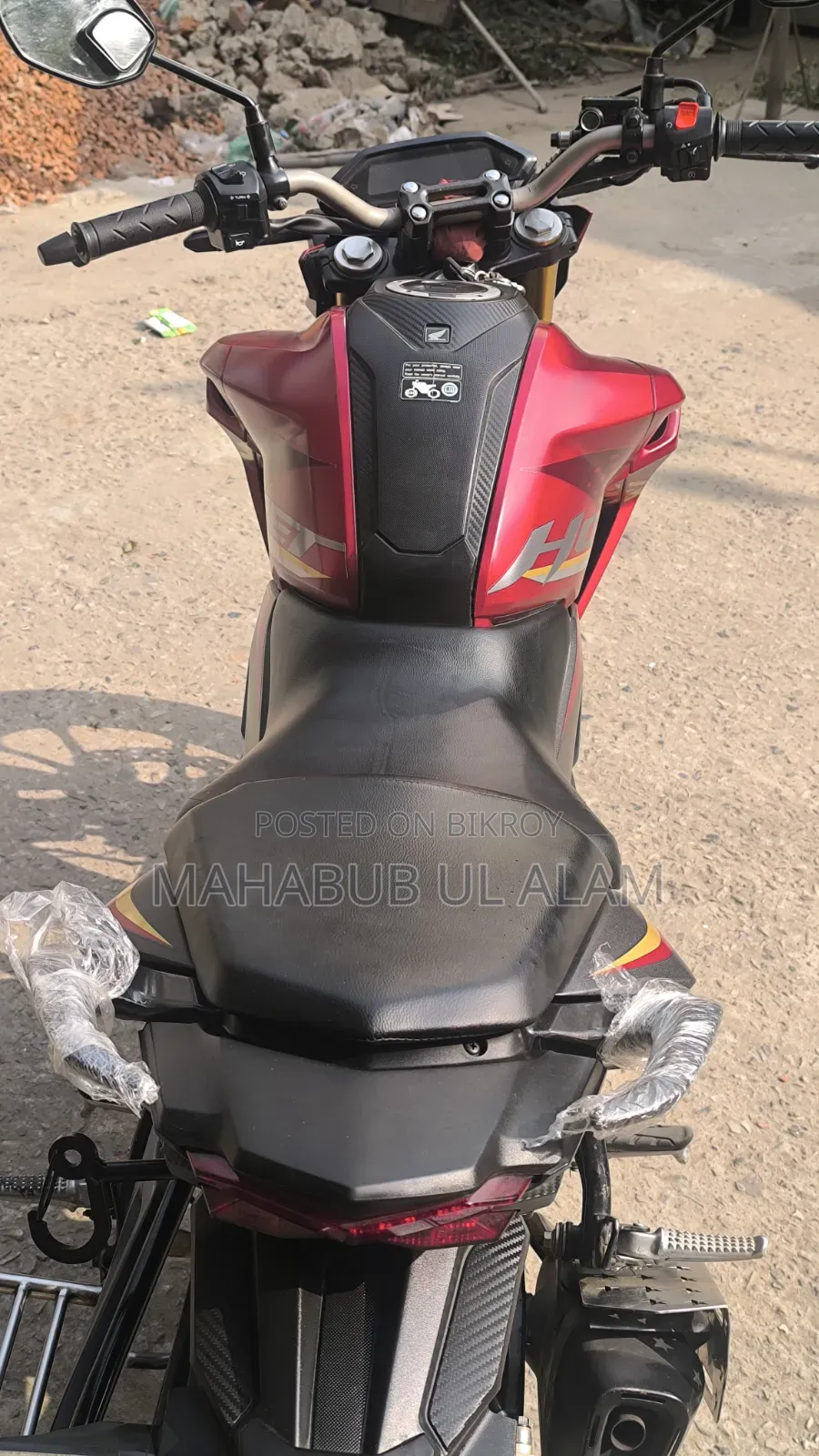 Honda Hornet 2024 Red