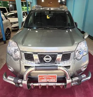 Nissan X-Trail 2010 Green