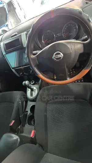 Nissan X-Trail 2010 Green