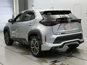 Toyota Yaris 2021 Gray