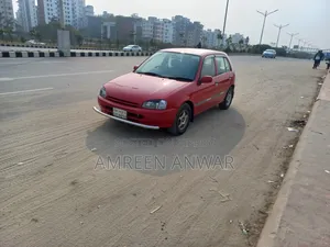 Toyota Starlet 1998 রেড