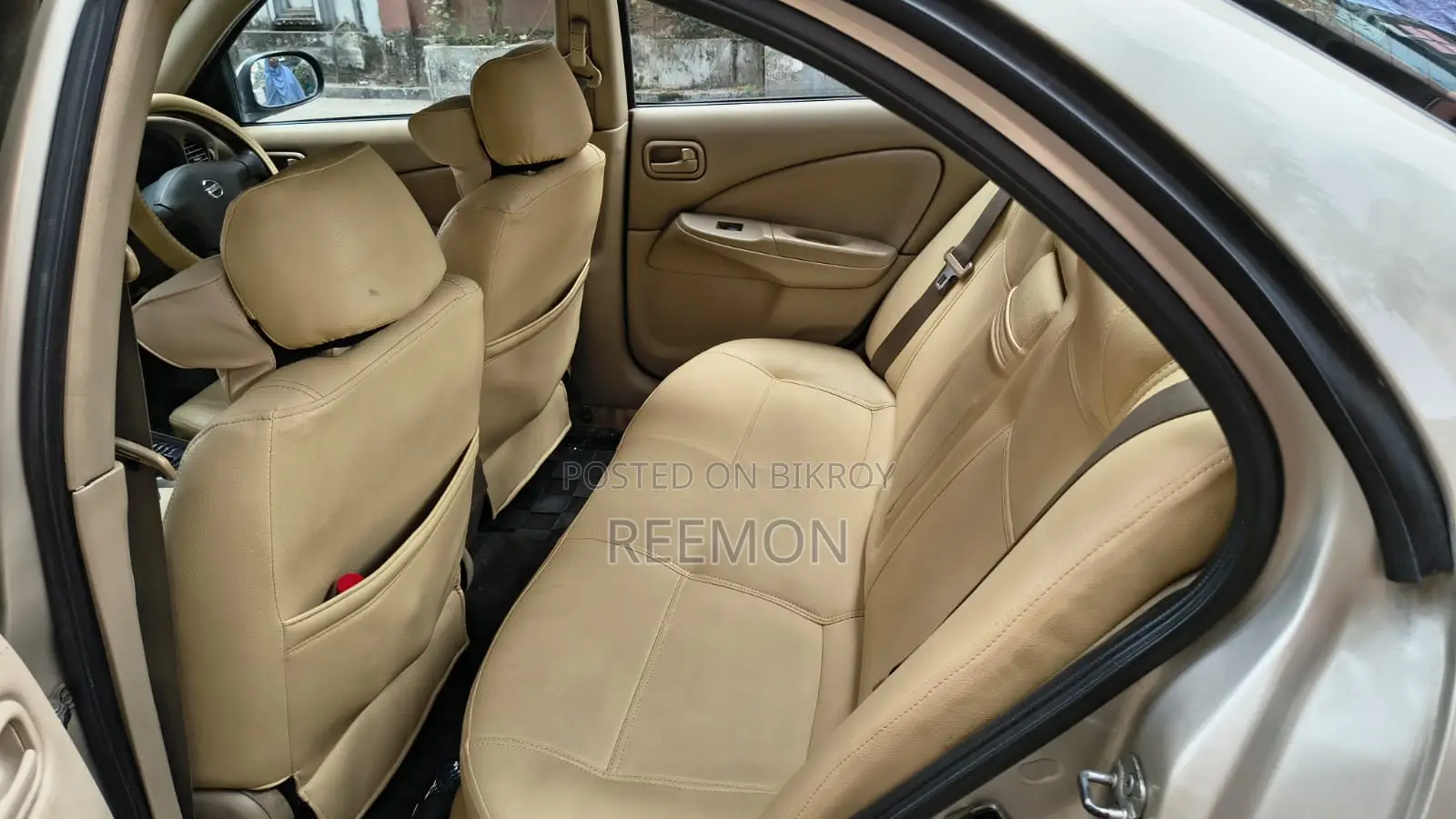 Nissan Sunny 2008 Beige