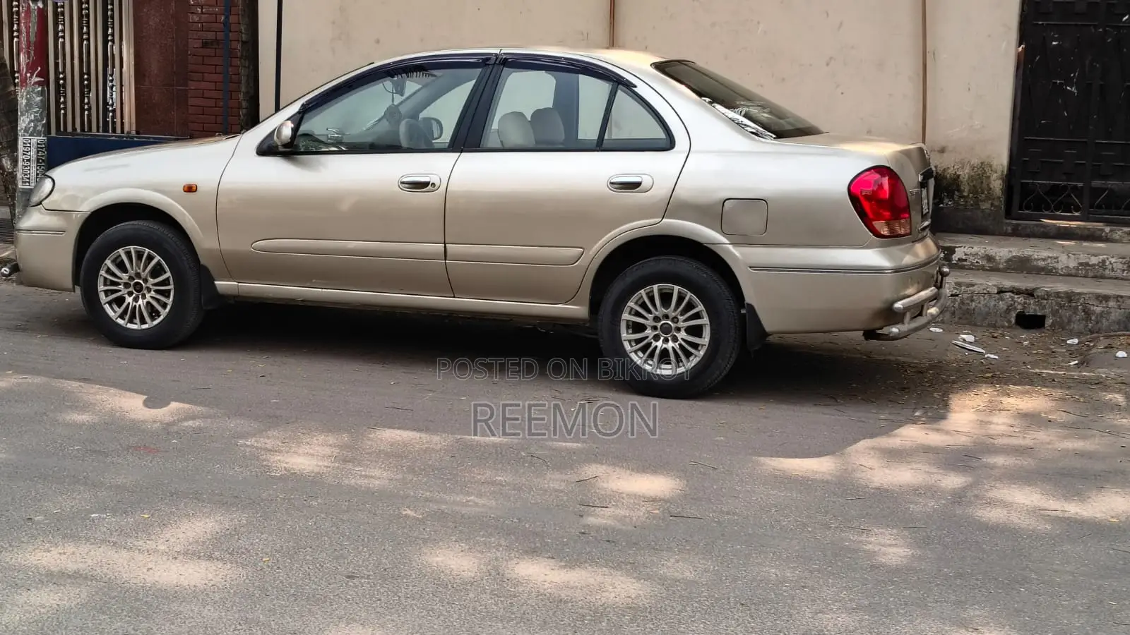 Nissan Sunny 2008 Beige