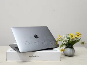 Laptop Apple MacBook Pro 2022 M2 8GB Apple M2 SSD 256GB