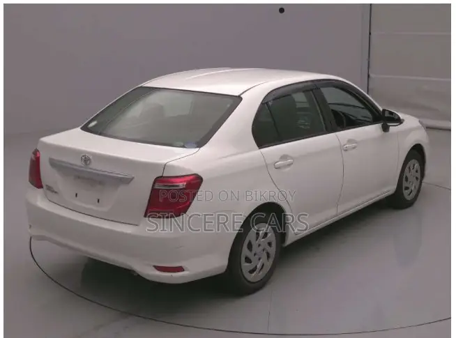 Toyota Axio 2021 White