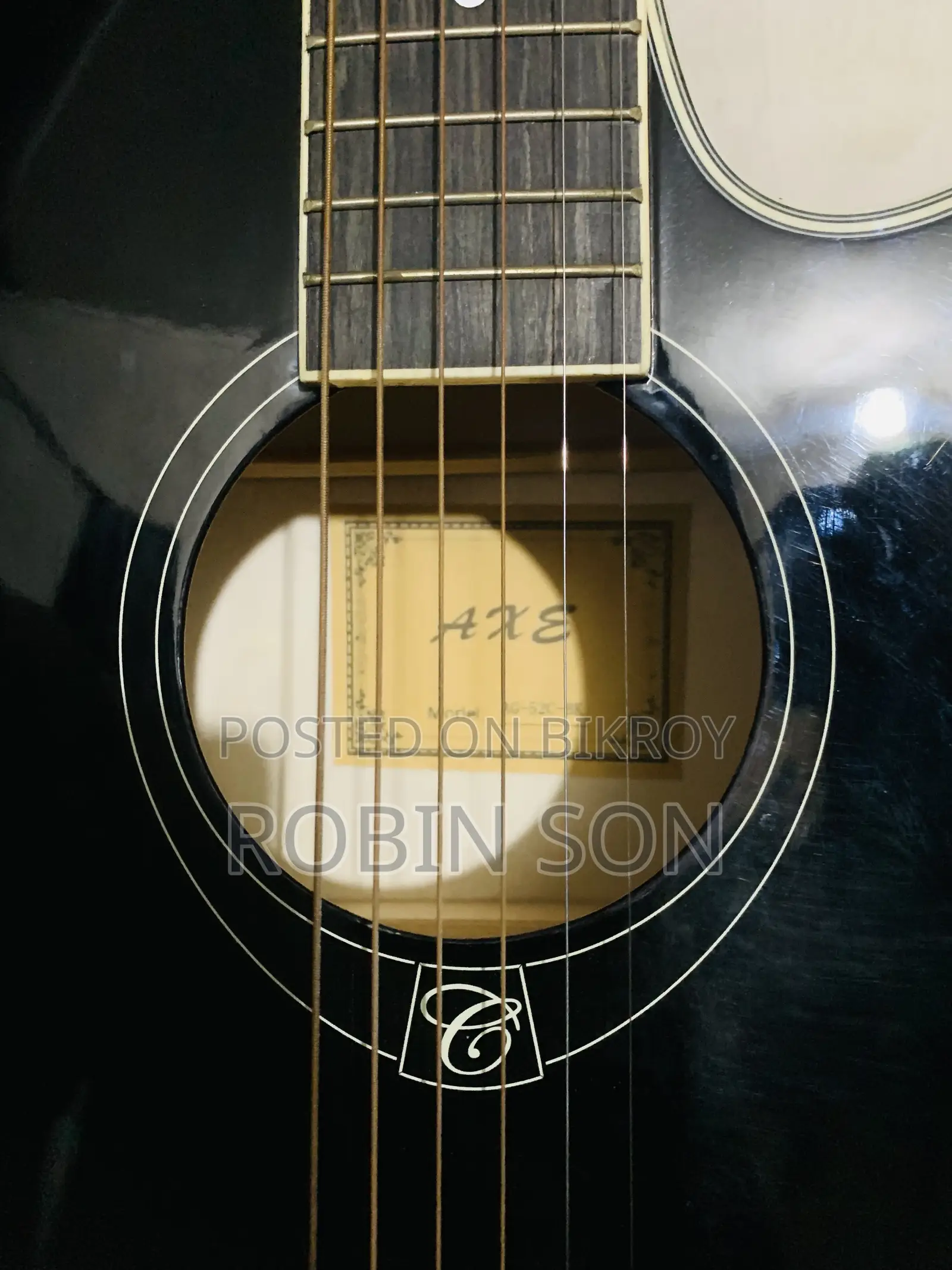Axe 52c Guitar