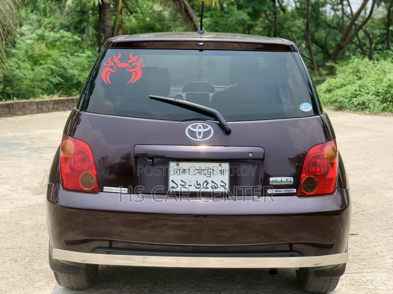 Toyota IST 2004 Maroon