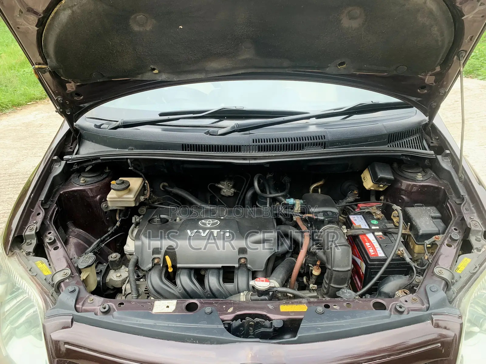 Toyota IST 2004 Maroon