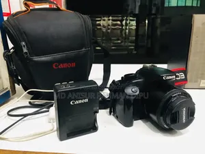 DSLR Camera Canon Rebel Xs