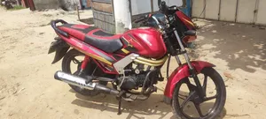 মাহিন্দ্রা বাইক ম্যানুফ্যাকচার ইন্ডিয়া চট্র মেট্রা নাম্বার ডিজিটাল স্মার্ট কার্ড আছে বাইক কন্ডিশন বেশি ভালো দেখলে বুঝতে পারবেন চালায় অনেক আরামদায়ক বিশেষ করে সাউন্ড বেশি সুন্দর সিরিয়াল ১৮ বাইক রেজিস্ট্রেশন বিশ সালের তিন মাসে বাইক দেখতে হলে কোয়াইশ কলেজ অথবা রাউজান আসতে হবে