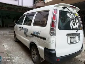 Toyota Noah 2003 White
