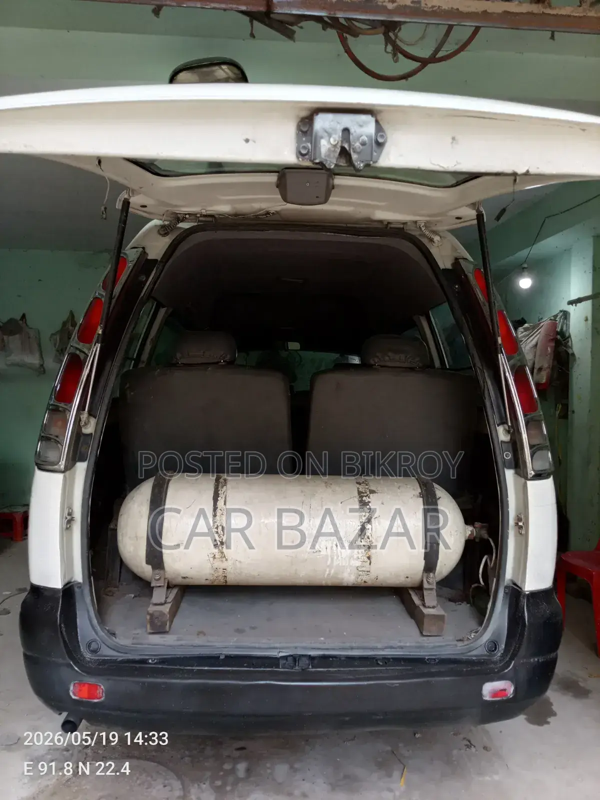 Toyota Noah 2003 White
